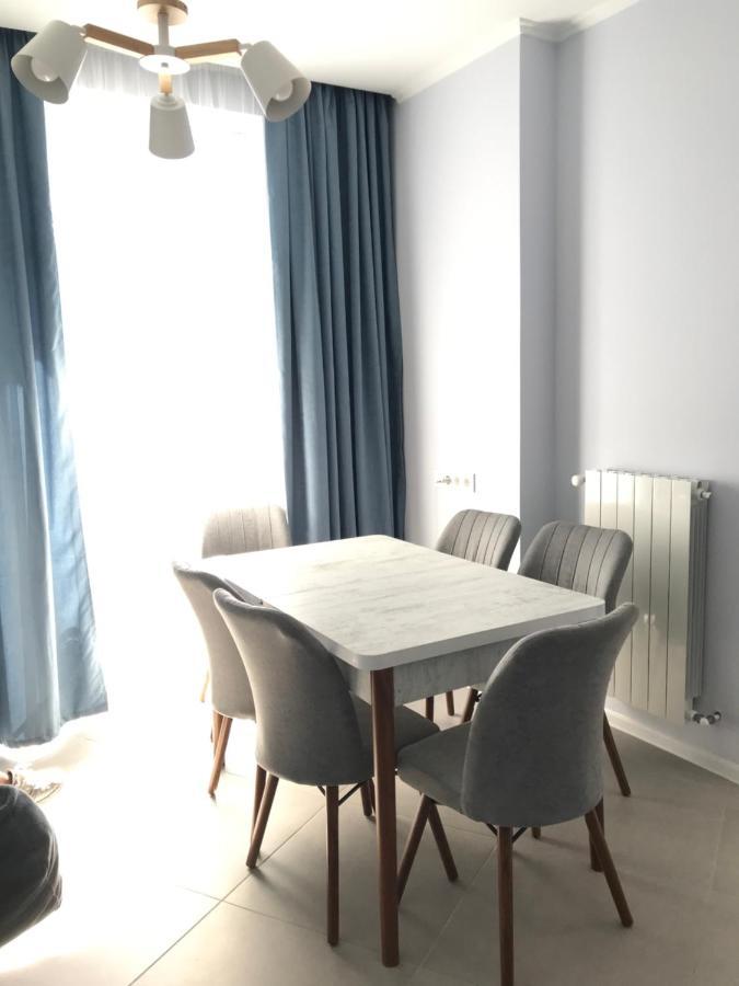 Nbg Towers 2 Appartaments Batumi Ngoại thất bức ảnh