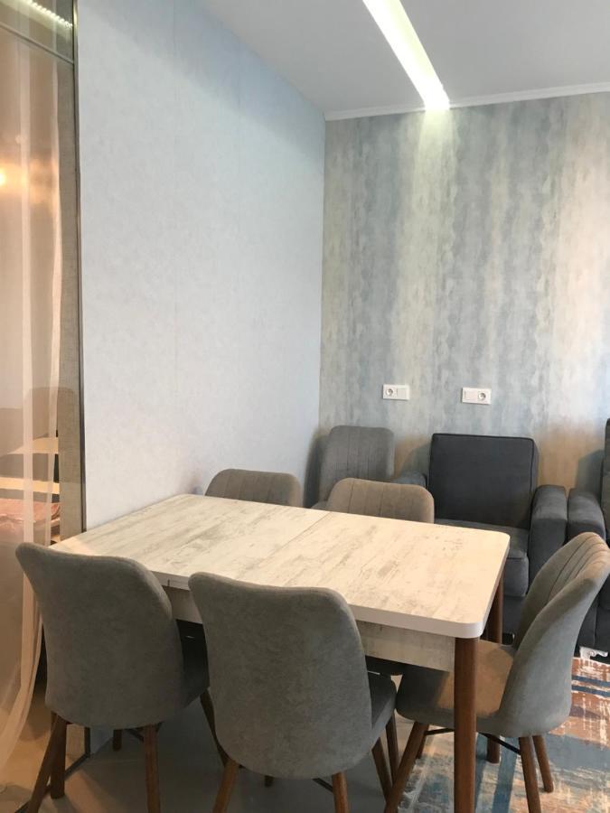 Nbg Towers 2 Appartaments Batumi Ngoại thất bức ảnh